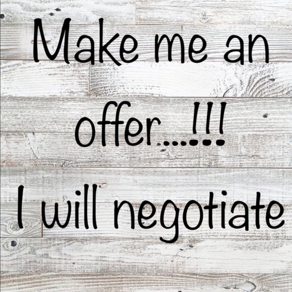 Meet your Posher, Lucretia